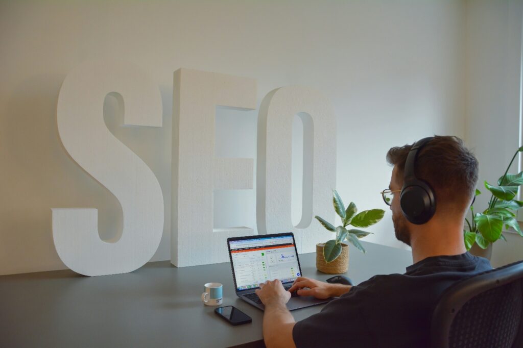SEO specialist working